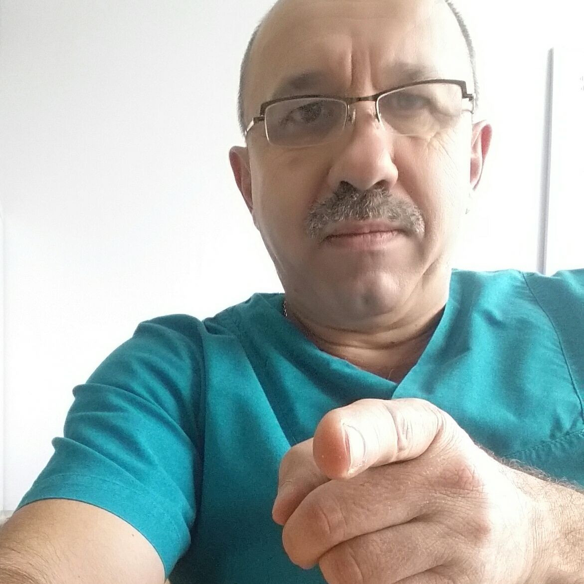 Lampă dintr-o sală de operații schimbată după 44 de ani. Medic: Este ritmul modernizării spitalelor