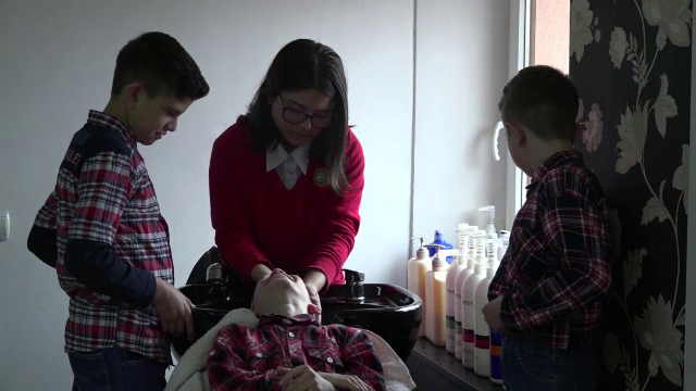 O fundație din Sighișoara ajută copiii abadonați de familii să își facă un viitor: „Îi pregătim pentru viață”