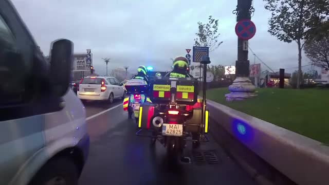 Paramedicii pe motociclete vs. traficul din Capitală. "Ne pregătim ca să ne apărăm şi pe noi"