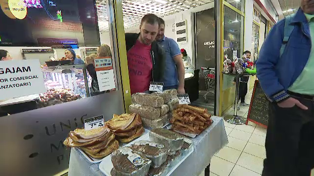 Vinerea Mare a cumpărăturilor. Magazinele au fost pline de clienţi