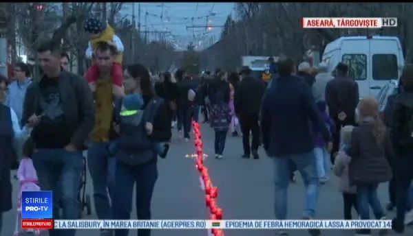Obicei unic în România. Cinci mii de candele aprinse pentru Calea Luminii de Sărbătorile Pascale