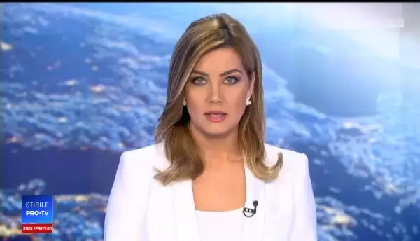 Tineri arestaţi la domiciliu după ce au snopit în bătaie un amic. Scenele filmate