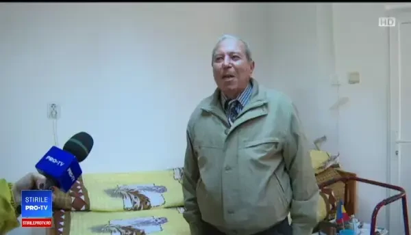 Bătrânii din azil așteaptă să fie vizitați de rude sau să primească pachet de Paște