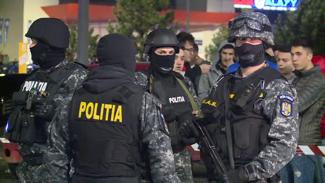 Șofer oprit cu focuri de armă în timp ce facea drifturi. Ce au aflat agenții după ce a fost reținut