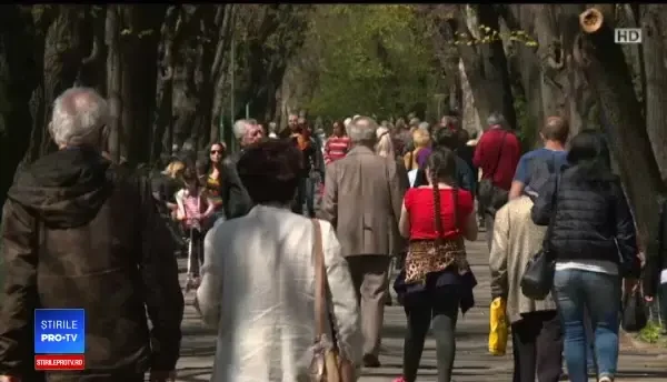 Capitala, fără mașini și cu aglomerație doar în parcuri: ”Arată ca un oraş european”