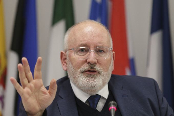 Timmermans: Trebuie sa ne asiguram ca in Europa nu vor mai exista niciodata dictaturi