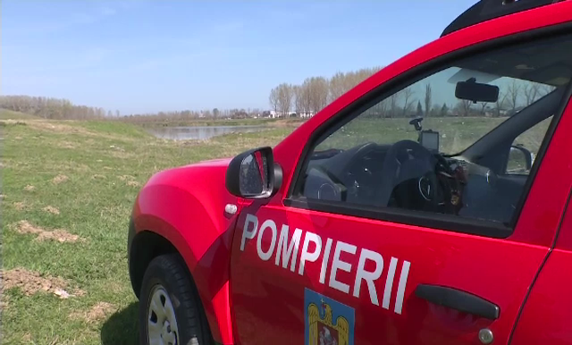 O fetiţă de 3 ani a murit înecată în râul Argeş. Mărturiile vecinilor