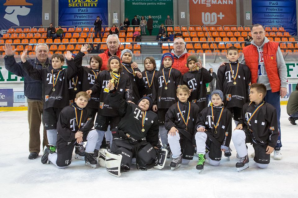 (P) Echipele Telekom și Dedeman, rezultate excepționale la Campionatul “Cupa 100 România Baby Wolves”