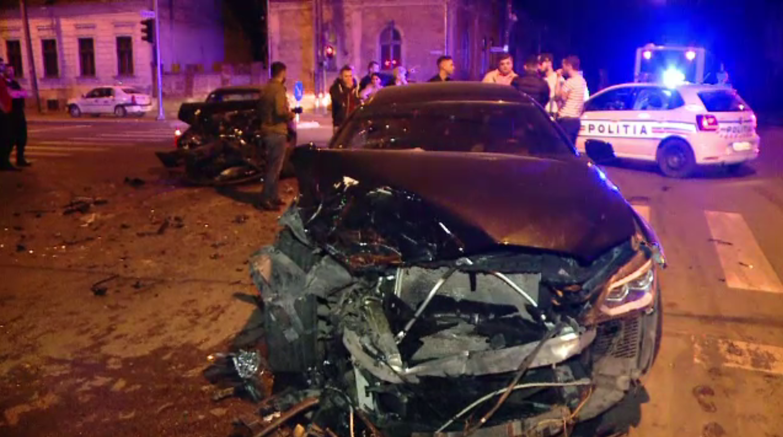 Accident grav provocat de un șofer care nu s-a asigurat. O intersecție intens circulată a fost blocată