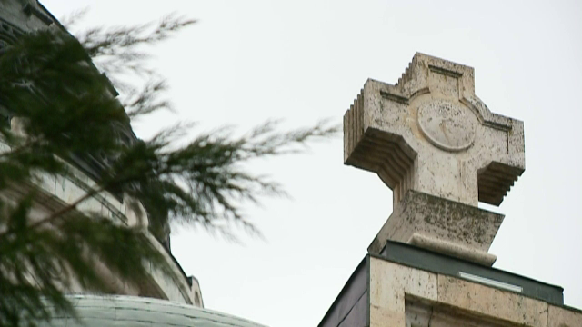 Femeie bătută şi violată în toaleta bisericii, în ziua de Paște