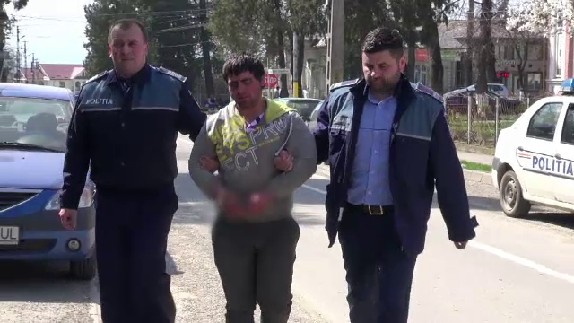 Un tânăr de 19 ani din judeţul Bacău a ajuns în arest, după ce a încercat să violeze o vecină