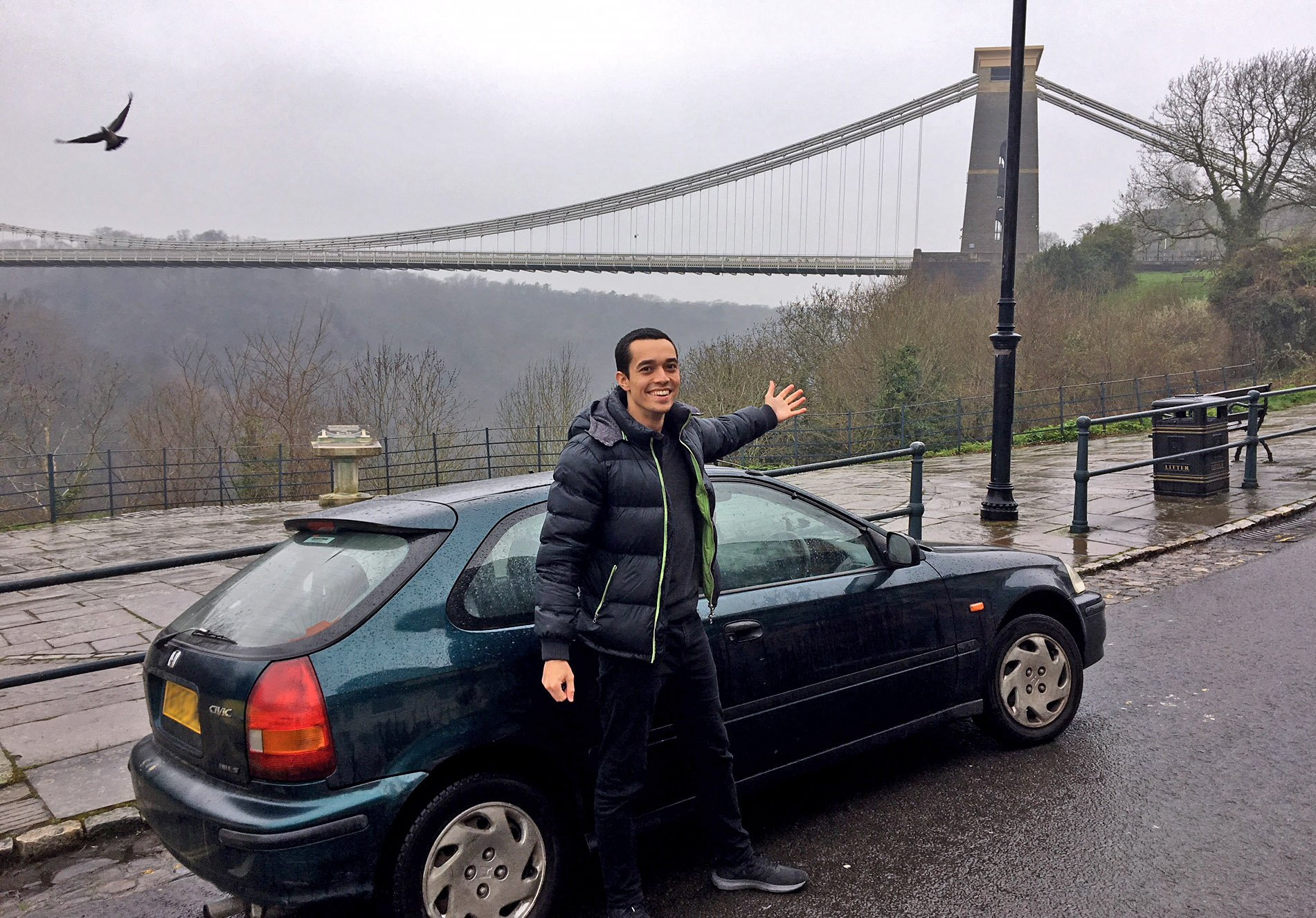 Un tânăr din Marea Britanie a cumpărat o mașină mai ieftină decât un bilet de tren