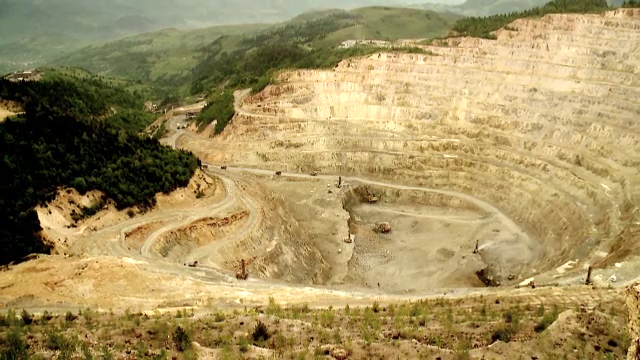 Economie. Caut strategie