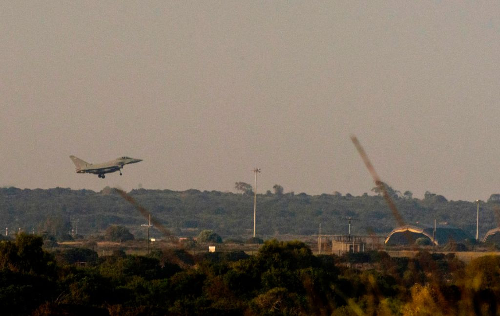 Serviciile de informații franceze: Atacul chimic din Douma a fost comis „fără îndoială” de forțele siriene