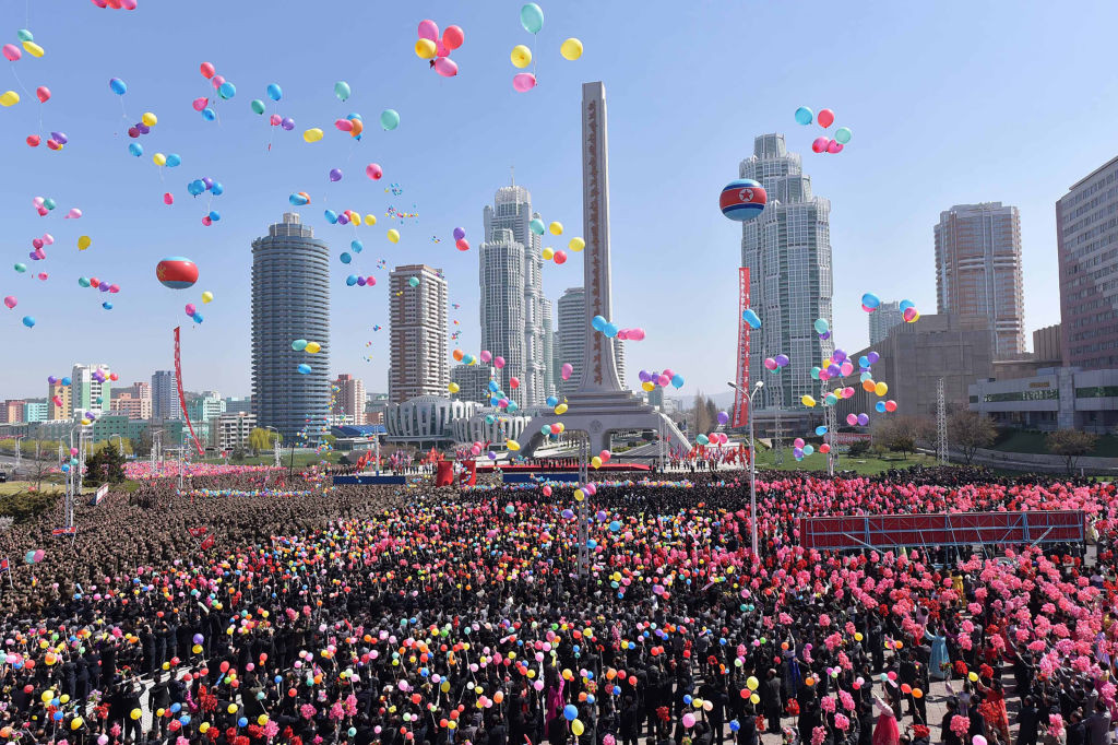 Cartier de lux, inaugurat cu mare fast la Phenian