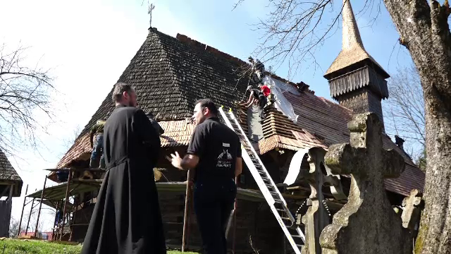 Străinii ne dau bani pentru a salva patrimoniul României