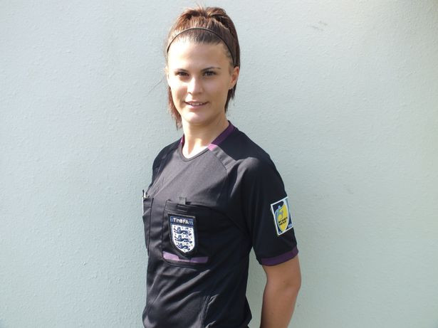 Poliţia investighează ameninţările la adresa soţiei arbitrului Michael Oliver