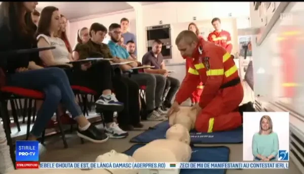 SMURD organizează cursuri gratuite. 70.000 de români mor pentru că nu primesc primul ajutor