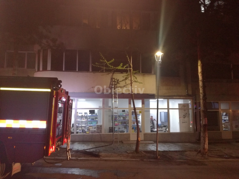Incendiu într-un bloc din centrul Sucevei. 25 de persoane, evacuate