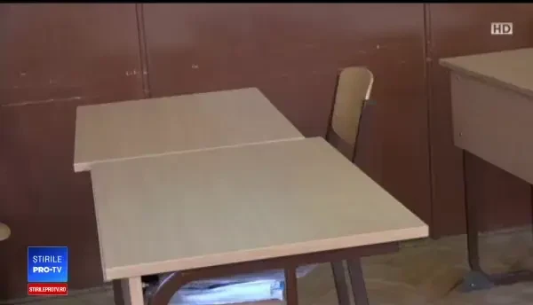 O fetiţă din clasa a VI-a a căzut de la etaj, la o școală din Târgu Mureş