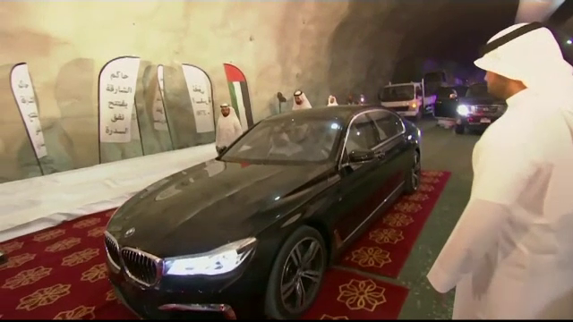 Ceremonie uluitoare pentru un tunel de 1,5 miliarde USD din Emiratele Arabe Unite