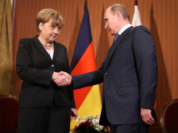 Angela Merkel, întâlnire cu Vladimir Putin ''într-un viitor previzibil''