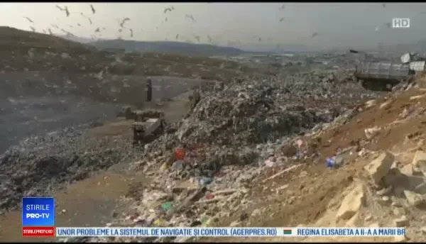 Descoperire uriașă în lupta împotriva poluării: enzima-mutant care mănâncă plasticul