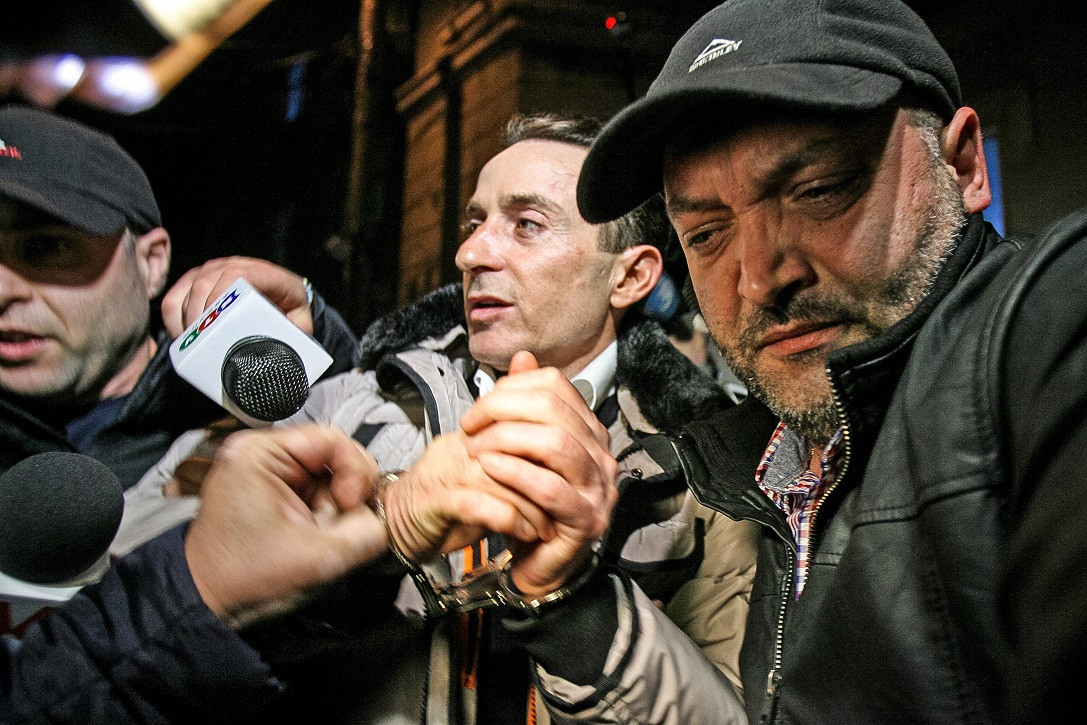 Comisia Iordache vrea mai puţine informaţii publice din dosarele penale. Imaginile cu cătuşe, interzise