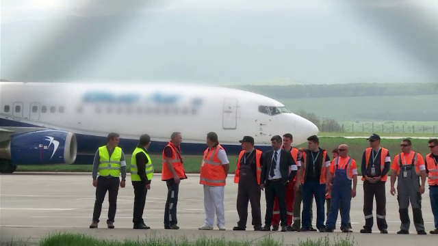 Grevă de avertisment pe Aeroportul Sibiu. Angajații au cerut mărirea salariilor
