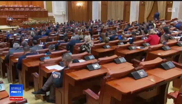 Comisie controlată de PSD pentru modificarea legilor siguranţei naţionale. Reacţia lui Iohannis