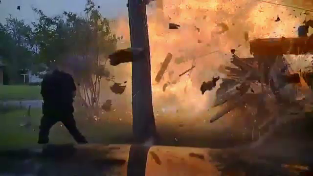 Doi polițiști, răniți în urma unei explozii la o conductă de gaz