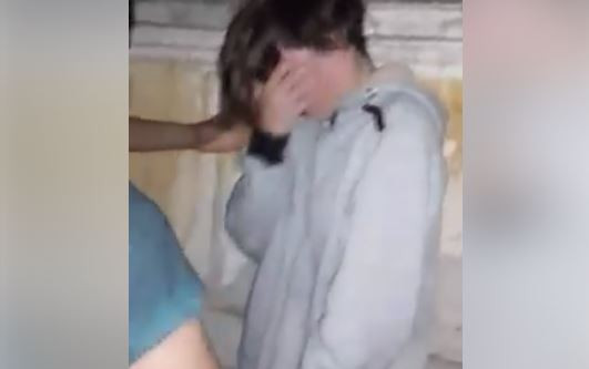 Anchetă a Poliţiei: un băiat de 12 ani a fost bătut crunt de către mai mulţi copii