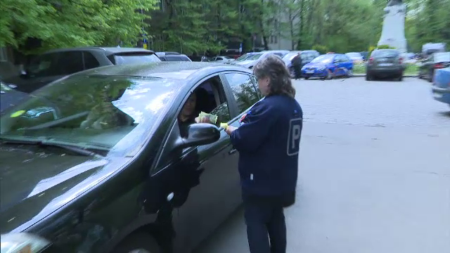 Primăria Capitalei vrea să introducă abonamente pentru toate locurile de parcare