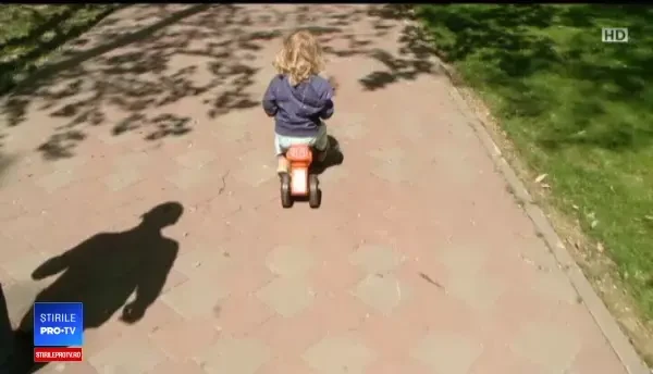 Specialiştii prezenți în România pentru a educa părinții care nu se înțeleg cu copiii