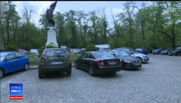 Tarife majorate pentru parcările publice în Capitală. Șofer: E o înșelătorie