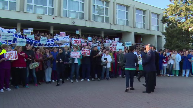 O nouă zi, un nou protest în Sănătate. Unele salarii au scăzut cu 1.000 de lei
