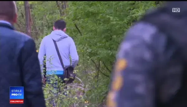 Moarte suspecta în Dâmboviţa. Un bărbat a fost găsit fără viaţă, în pădure