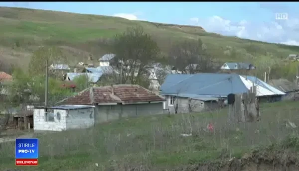 Bătrână din Vaslui, violată de propriul nepot. Vecină: Îmi e frică. Dacă vine şi la mine?