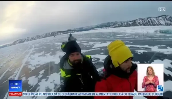 Cursă pe gheață, încheiată cu succes de doi români pe lacul Baikal la -30 de grade