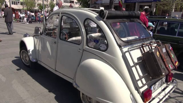 parada masini retro - 5