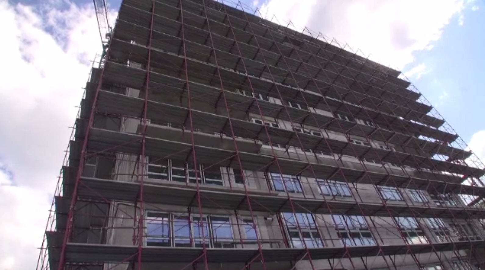 Detaliul la care trebuie să fim atenți înainte de a cumpăra o locuință în fază de proiect