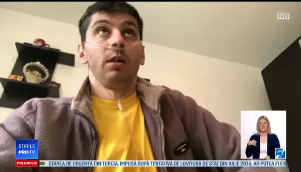 Protest dramatic în Brașov. Un tânăr grav bolnav își cere dreptul la viață