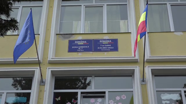 Eleva din Mureș care a căzut de la etaj are nevoie de sânge. Riscă să rămână paralizată