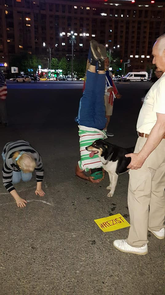 protestatari in Piata Victoriei