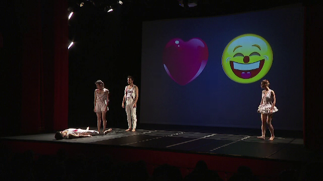 Piese pentru adolescenţi, la teatrele din Bucureşti. "S-au îmbrăcat în negru şi au început să facă pe ninja"