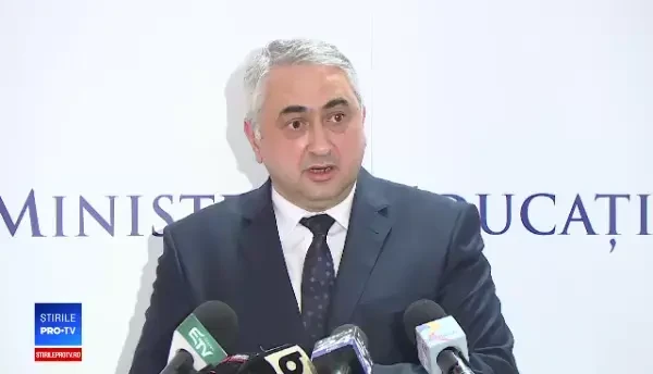 Scandal între rectori şi minister. Universitatea București, în grevă japoneză