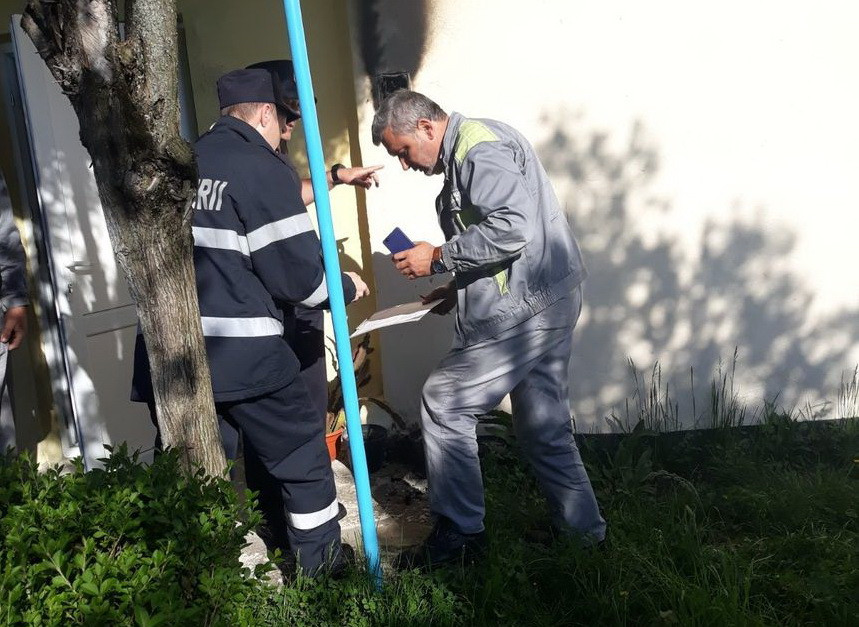 Copii evacuați dintr-o grădiniță din Mogoșoaia, din cauza unui incendiu la un panou electric