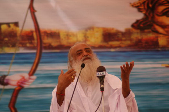 Guru indian, cu milioane de adepţi în întreaga lume, condamnat pentru viol