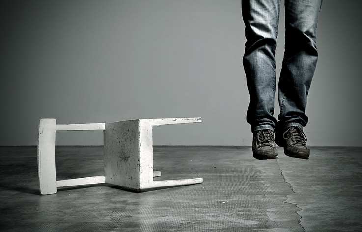 Un fost poliţist din Buzău a fost găsit spânzurat într-o anexă a locuinţei părinteşti