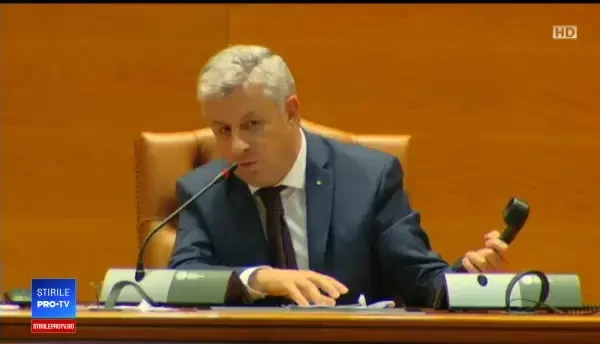 Parlamentul a adoptat proiectul de Lege privind detenția de weekend și acasă. PNL va ataca proiectul la CCR